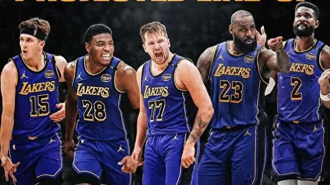 “拜仁俱乐部棋牌室探秘：展望2025年足球发展趋势”